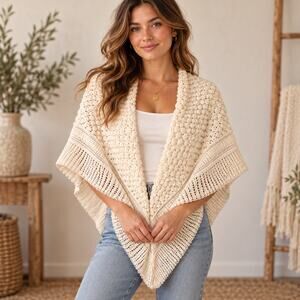 Vintage 70s Sally Gee Cream Crochet Triangle Shawl Wrap Popcorn Knit Boho USA -